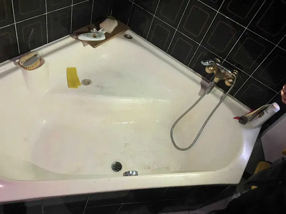 Bath before restoration in London